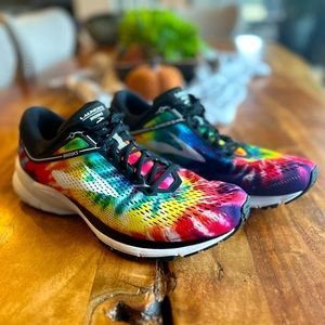 Women’s Brooks Rock ’n’ Roll Launch 5 LIMITED EDITION Marathon Tie-Dye. Size 11